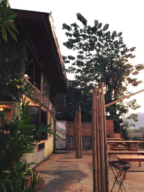 Champa Lao Bungalows 호텔 방 비엥 외부 사진